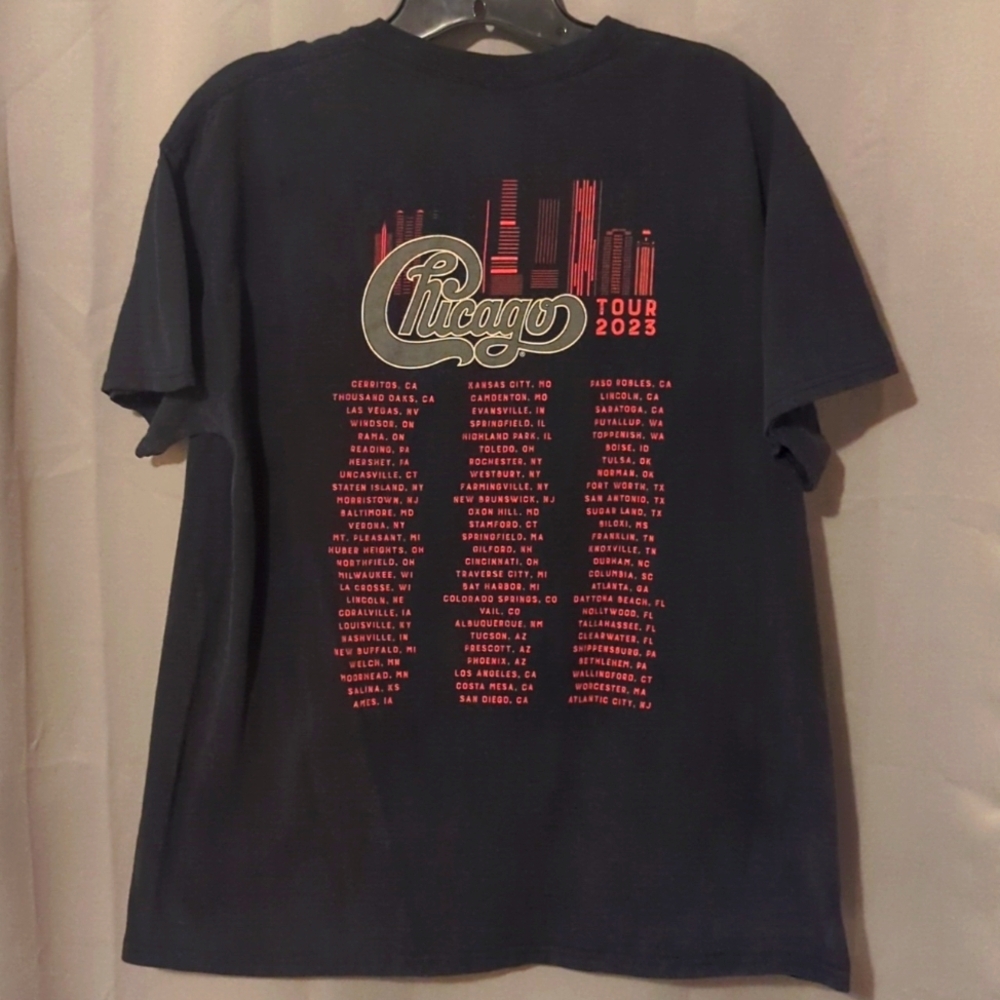 Chicago Tour 2023 graphic tee - Picture 4 of 8